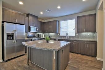 2 rooms in amazing, spacious east PA home at $1200 utilities included 2