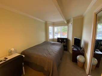 Room in 5BR house in Redwood City - available Now to July 31 3