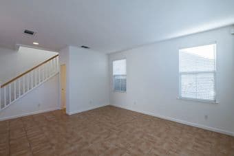 Great location - room for rent in East Palo Alto 2