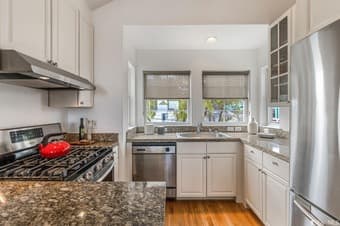 Sunny Master Bedroom Room in Potrero Hill - Furnished & All-inclusive 2