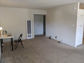 A room in 2B1B apartment in Mountain View 3