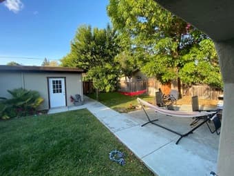 Master bedroom (w/ bath) in a 3bd house ~1mile from DT Mountain View 1