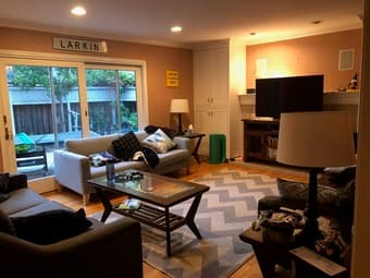 Large Private Room in Spacious Mountain View Home 3