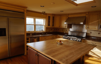 Huge Room in Mansion w/ Panoramic Nature Views + Jacuzzi + Pool 2
