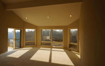 Sunny Hilltop Room in Mansion with Terrace + Jacuzzi + Pool + Hikes 2