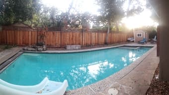 Slide into the Pool this Summer in a Mansion - Private Room/Near Tesla 1