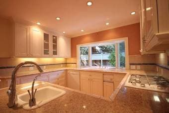 Large Private Room in Spacious Mountain View Home 3