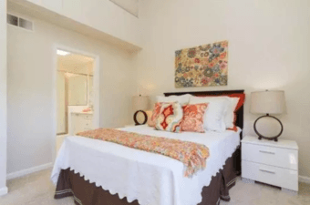 Beautiful Townhouse off of Cal. Ave, Palo Alto with own bathroom 3