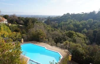 Sunny Hilltop Room in Mansion with Terrace + Jacuzzi + Pool + Hikes 1