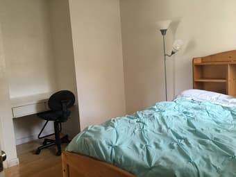 Mountain View Room 2