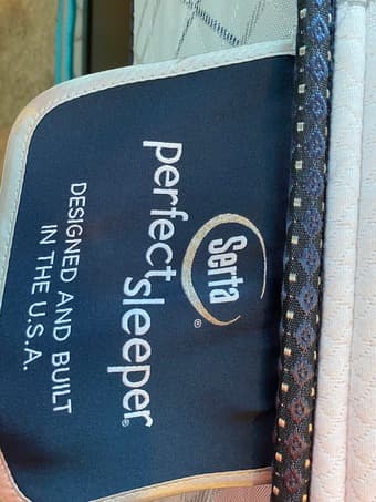 Full Mattress - Serta Perfect Sleeper 2