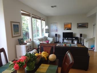 Master Suite in large house by the Bay available August 1 3