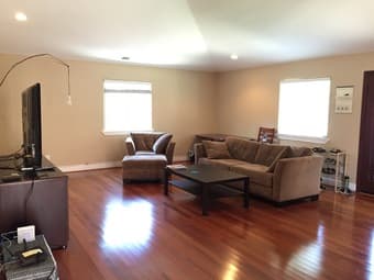 Master bedroom & private bathroom in 4-bdrm houseshare available! 1