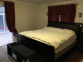 Master Bed and Bath in Shared House 2