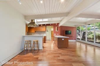 Large room for rent in newly renovated home <10 minutes from Stanford 1