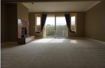 Huge Room w/ Panoramic Nature Views in Mansion with Jacuzzi! 3