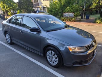 2014 VW Jetta Sedan 2.0 / 67k miles 1