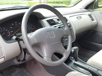 1999 Honda Accord Automatic - $2000 2