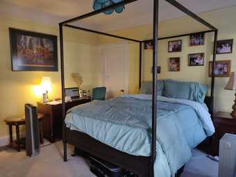 1 bedroom in our house in Menlo Park 1