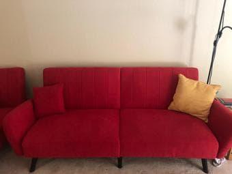 Selling 2 couches 1