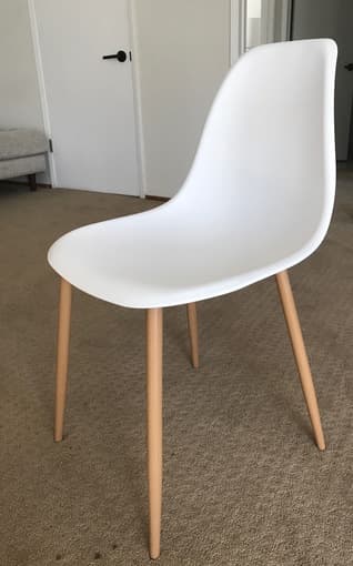 4 Eames-style chairs 1