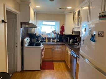 $800 1 bed/shared bath 3