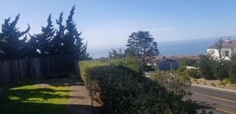 Pacifica home $1050 a month - ocean views and easy commute to Stanford 2