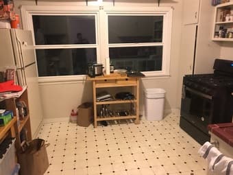 Room on Palo Alto’s University Ave! 3