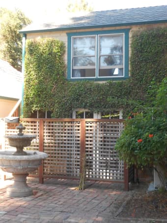COTTAGE IN MENLO PARK IN LOVELY NEIGHBORHOOD 1
