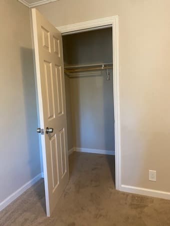 Private Room Available for Rent in East Palo Alto! 2