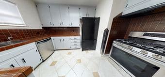 College Terrace, PRIVATE ROOM AVAILABLE, Private Patio 2