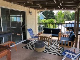 Room in beautiful spacious Mountain View apartment 3