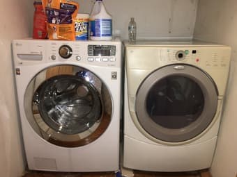$800 1 bed/shared bath 3