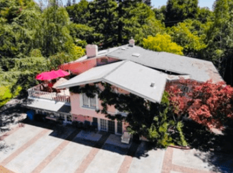 Room in Atherton weekly housekeeping, heated pool, daily breakfast 1