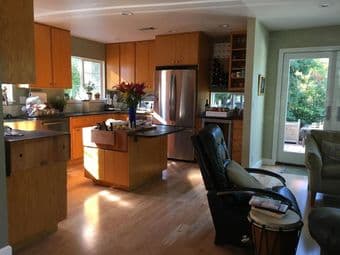 Furnished room in perfect Palo Alto house 1