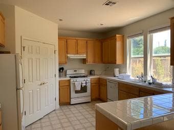 East Palo Alto - Rooms for Rent 2