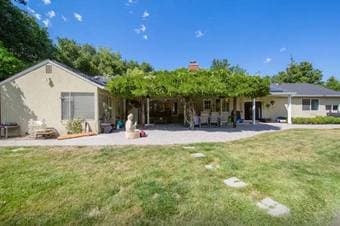 Morning Sun in shared Los Altos Hills Ranch 1