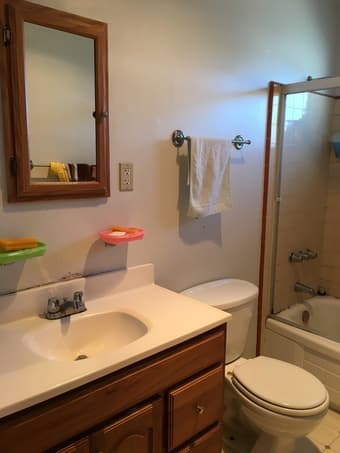 Palo Alto, 2B1B  looking for a female roommate for one of the bedrooms 2