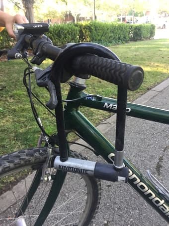 $125 for CannonDale Mtn. Bike + Helmet + lights + lock + pump 3
