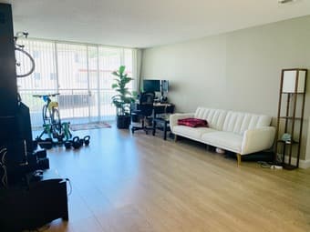 Large Private Room in Spacious, Quiet 3BD/2BA Apartment 3