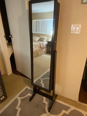 Mirror Jewelry Cabinet, Lockable Free Standing Jewelry Organizer 1