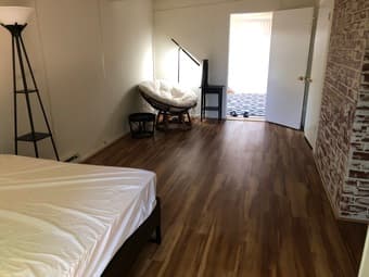 Big Master Bedroom in EICHLER, 15 min bike to Stanford, parking incl. 2