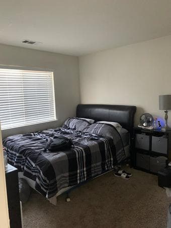 East Palo Alto - 2 Rooms for Rent 1