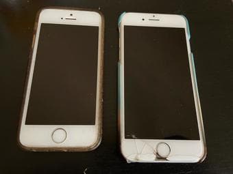 iPhones 5S and 6S 1