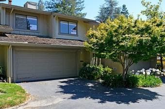 Room available in Menlo Park - 5 min away from campus 1