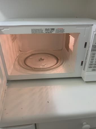 Hamilton Beach Microwave Oven 3