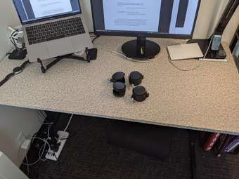 Sit-Stand Desk (height adjustable) 3
