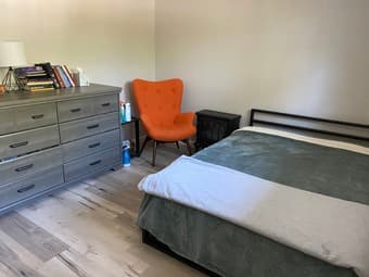 Female Roommate Wanted / Room available in Apartment 2