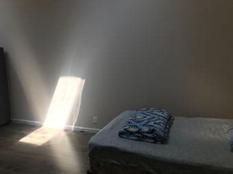 Big living room with shared bathroom in Palo Alto 2