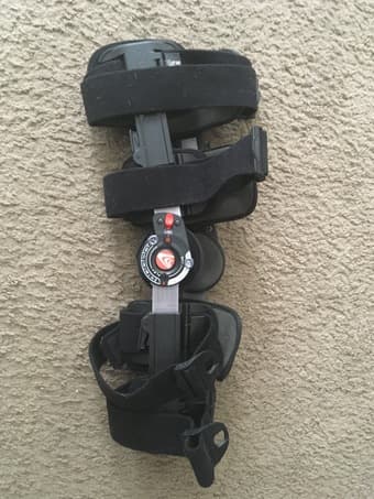 Bregg Polar Care Cube and Bregg T Scope ACL knee brace - $20 each 1